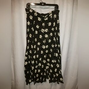 Long Skirt Black w/ Cream Flowers Button Down Size Large